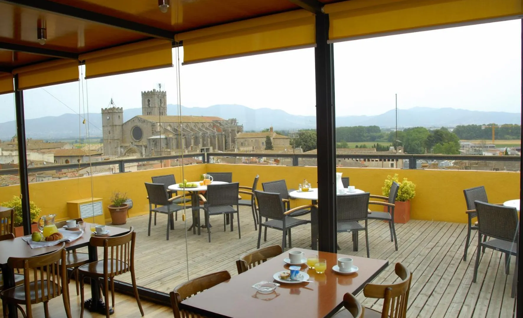 Hotel Canet Castello d'Empuries Spain