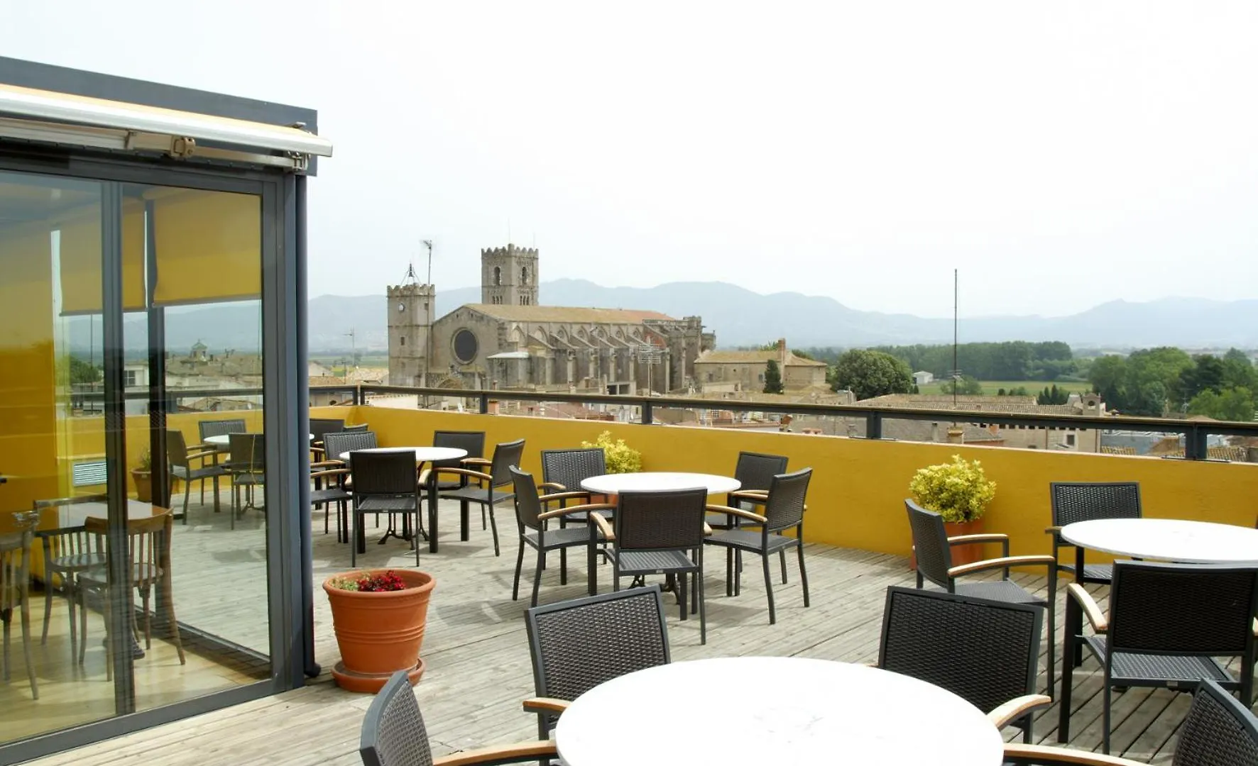 Hotel Canet Castello d'Empuries  Castello  D'Empuries