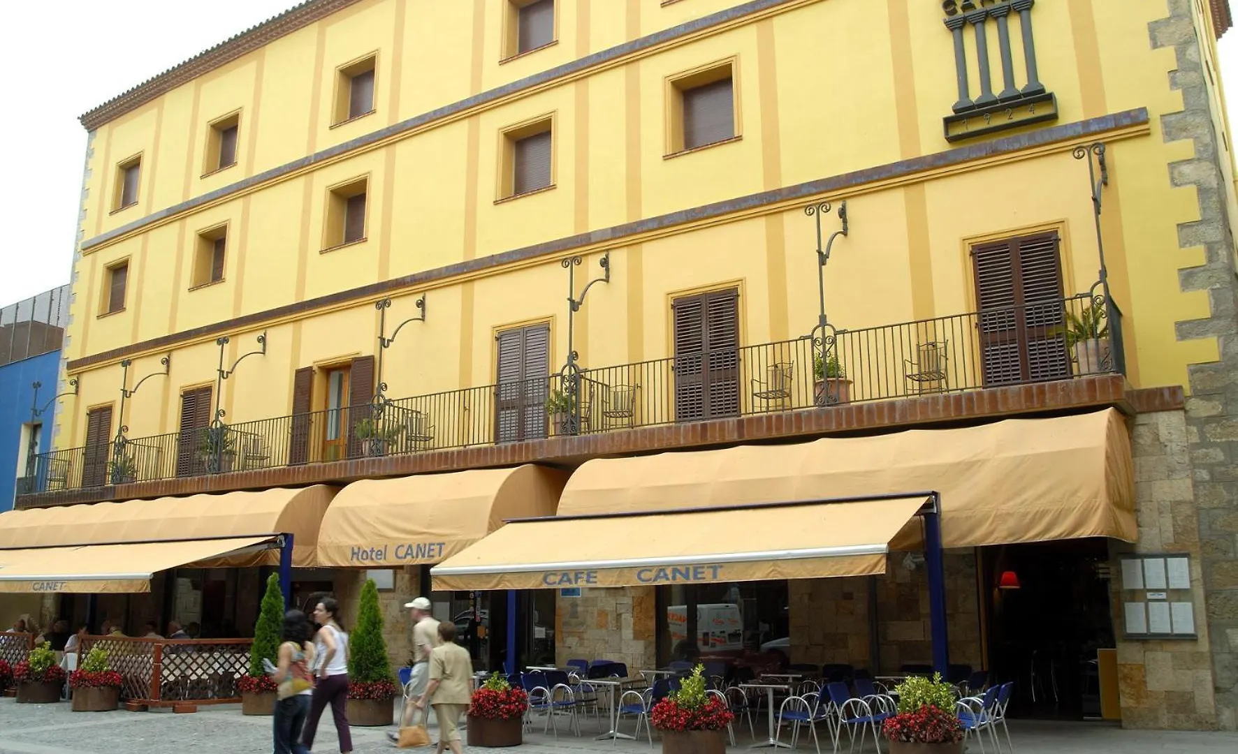 **  Hotel Canet Castello d'Empuries Spain
